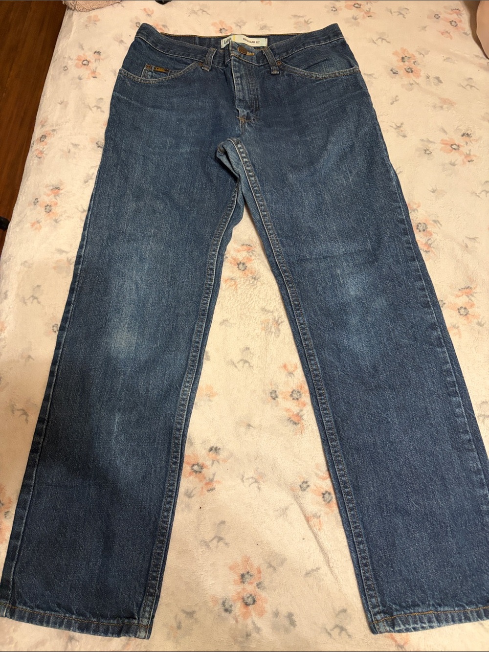Lee Men's Straight-Leg Denim Jeans in Medium Blue